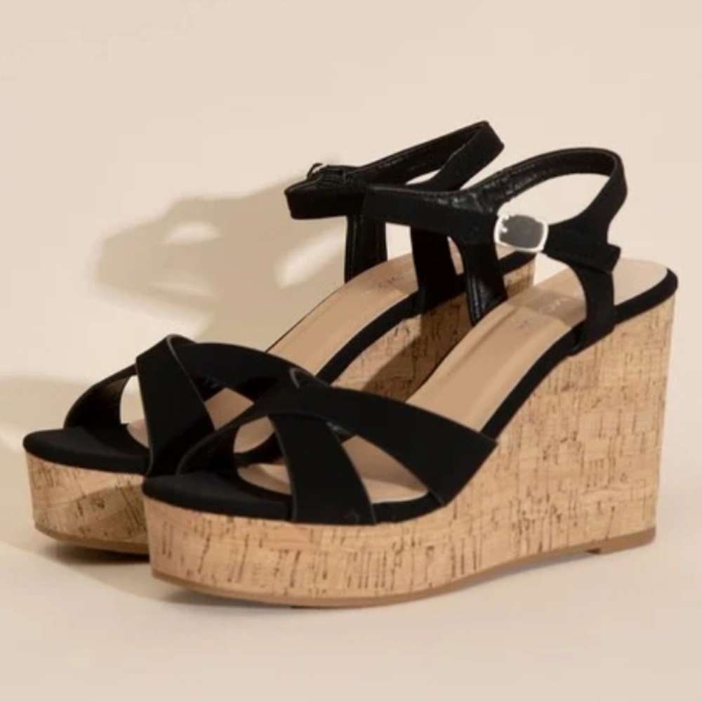 TOP Moda~ Sedona Wedge Heel // SIZE: 8